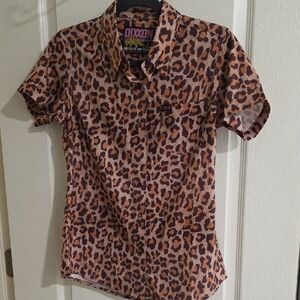 DIXXON Short Sleeve Button-Down Leopard Print Shirt in Brown and Black